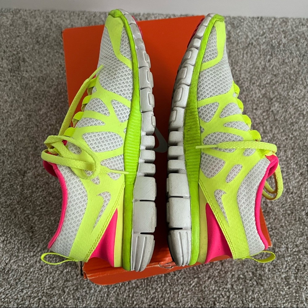 Nike Free 3.0 V3 Volt Yellow Neon Pink Athletic Shoes Sneakers - Picture 7 of 9